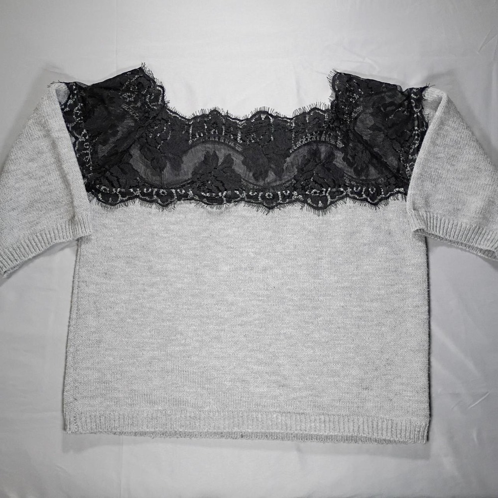 Grey Knit Short Sleeve Sweater with Black Eyelash Lace Yoke Scoop Neck Top